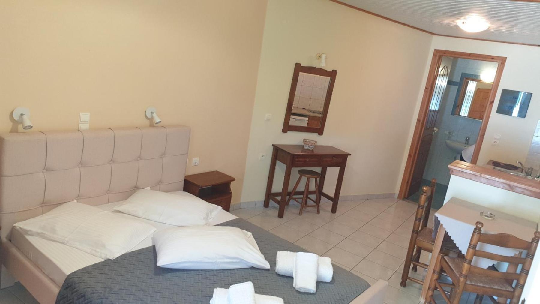 Aggelika Apartments Lithakia  Esterno foto