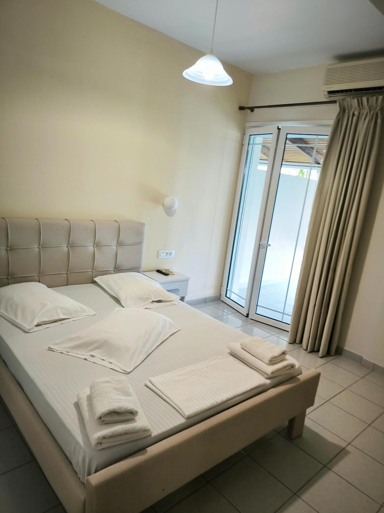 Aggelika Apartments Lithakia  Esterno foto